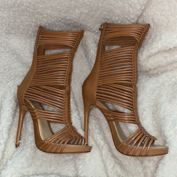 Vince Camuto Barbara Heel In Tan - Picture 3 of 6